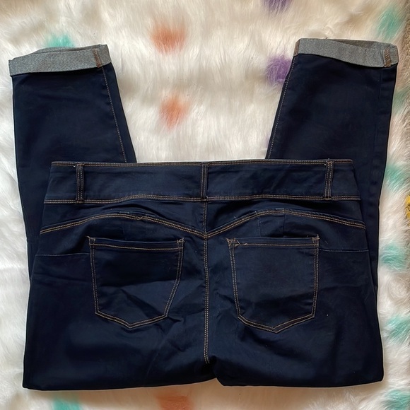 WAX Jean Dark Wash Skinny Jeans - Picture 7 of 9